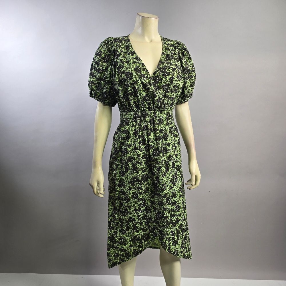 Green Floral V-Neck Puff Sleeve Dress